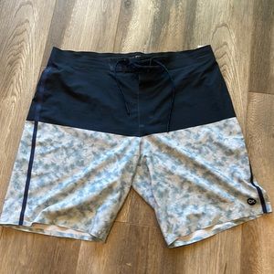 Outerknown APEX trunks (like new), 34 fair trade certified